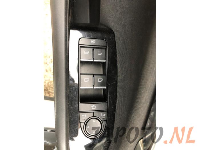 Mazda 3 Sport 2.0 SkyActiv-X M Hybrid 16V Sloopvoertuig (2020, Wit)