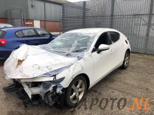 Mazda 3 Sport 2.0 SkyActiv-X M Hybrid 16V Sloopvoertuig (2020, Wit)