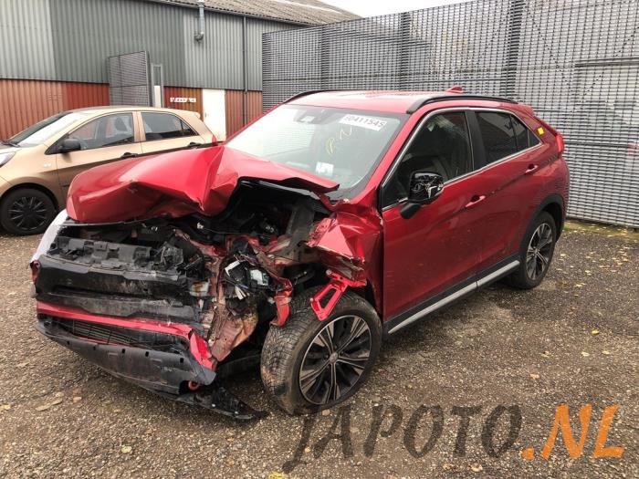 Mitsubishi Eclipse Cross 1.5 Turbo 16V 2WD Sloopvoertuig (2019, Donker, Rood)