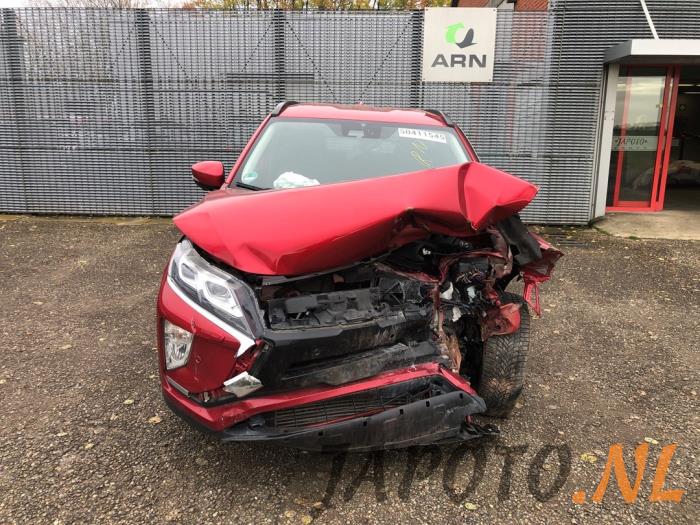 Mitsubishi Eclipse Cross 1.5 Turbo 16V 2WD Sloopvoertuig (2019, Donker, Rood)