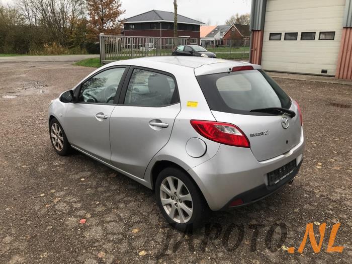 Mazda 2 1.5 16V S-VT Sloopvoertuig (2007, Metallic, Zilver)