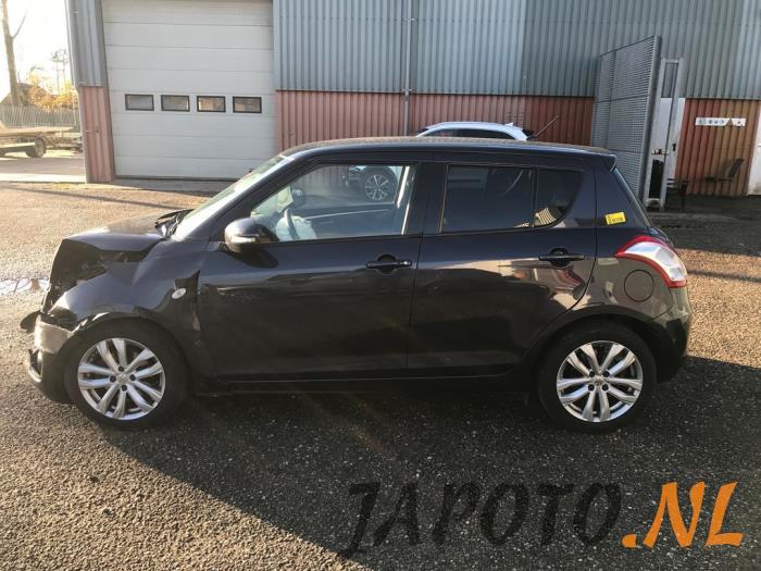 Suzuki Swift 1.2 16_ Sloopvoertuig (2014, Zwart)