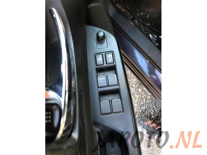 Suzuki Swift 1.2 16_ Sloopvoertuig (2014, Zwart)