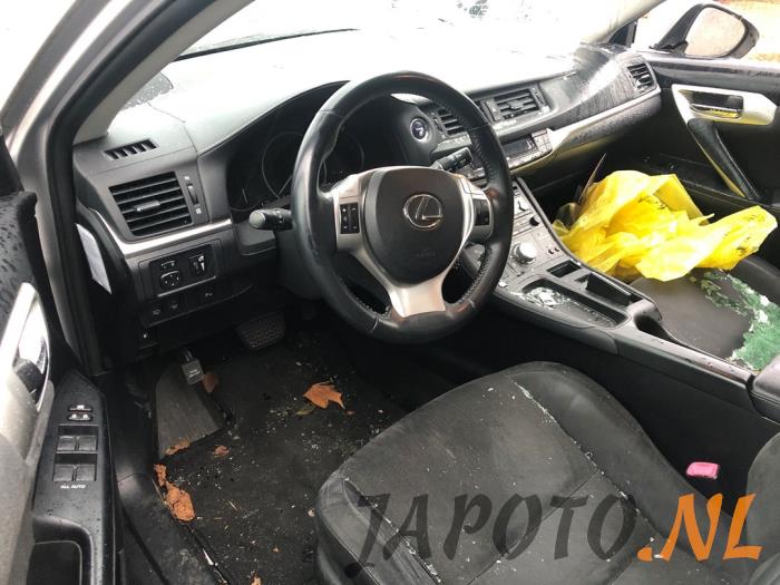 Lexus CT 200h 1.8 16V Sloopvoertuig (2011, Grijs)