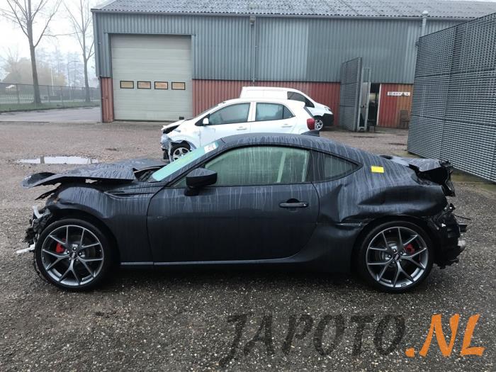 Toyota GT 86 2.0 16V Sloopvoertuig (2017, Donker, Metallic, Grijs)