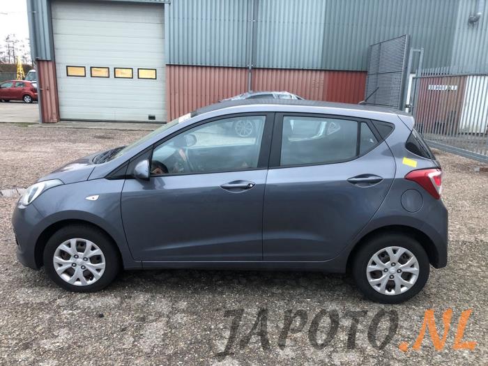 Hyundai i10 1.0 Bi-Fuel Sloopvoertuig (2016, Grijs)