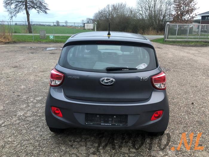 Hyundai i10 1.0 Bi-Fuel Sloopvoertuig (2016, Grijs)