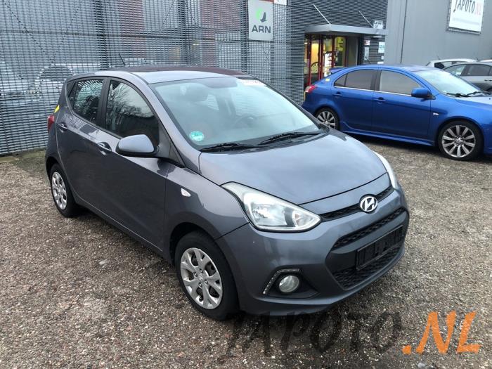 Hyundai i10 1.0 Bi-Fuel Sloopvoertuig (2016, Grijs)