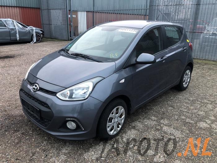Hyundai i10 1.0 Bi-Fuel Sloopvoertuig (2016, Grijs)