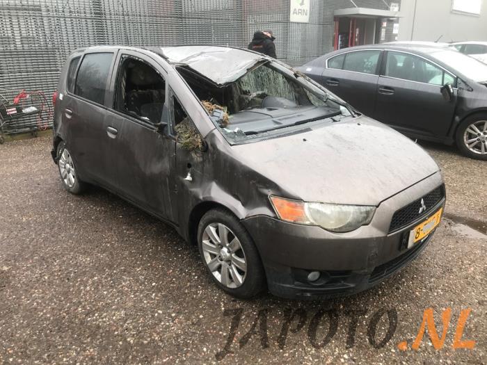 Mitsubishi Colt 1.3 16V Sloopvoertuig (2012, Bruin)