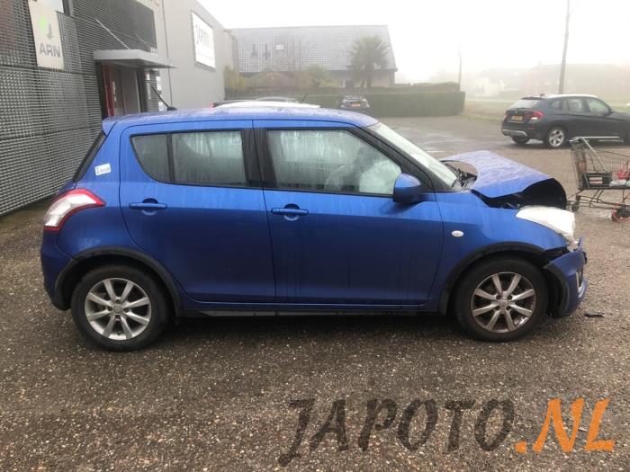 Suzuki Swift 1.2 16_ Sloopvoertuig (2015, Blauw)