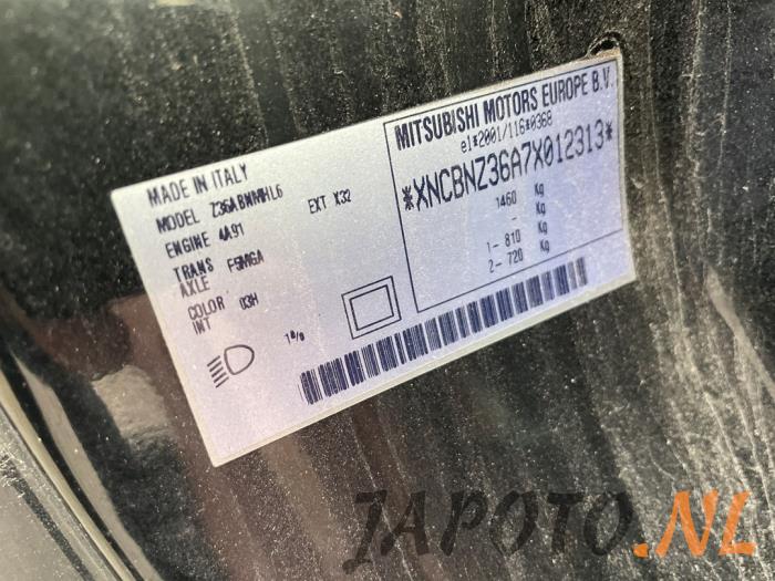 Mitsubishi Colt CZC 1.5 16V Sloopvoertuig (2009, Zwart)