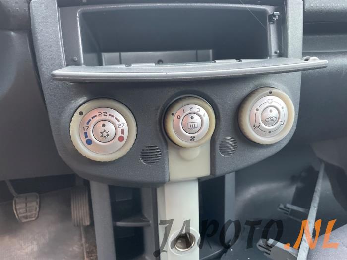 Mitsubishi Colt CZC 1.5 16V Sloopvoertuig (2009, Zwart)