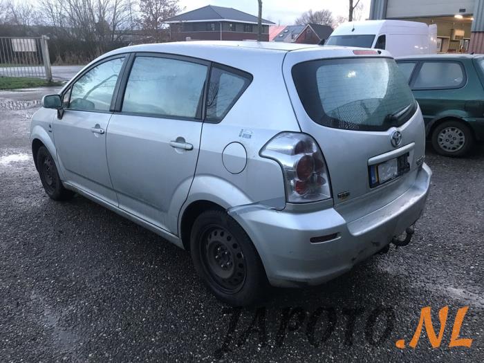 Toyota Corolla Verso 1.6 16V VVT-i Sloopvoertuig (2004, Grijs)