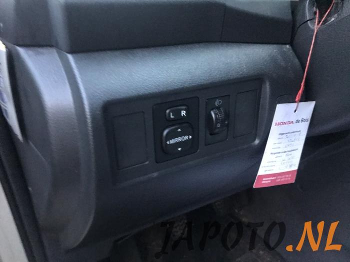 Toyota Corolla Verso 1.6 16V VVT-i Sloopvoertuig (2004, Grijs)