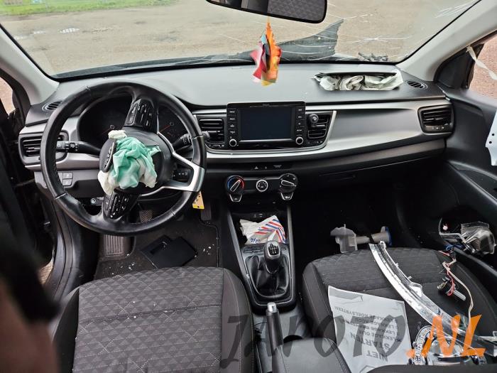 Kia Rio IV 1.0i T-GDi 100 12V Sloopvoertuig (2020, Grijs)