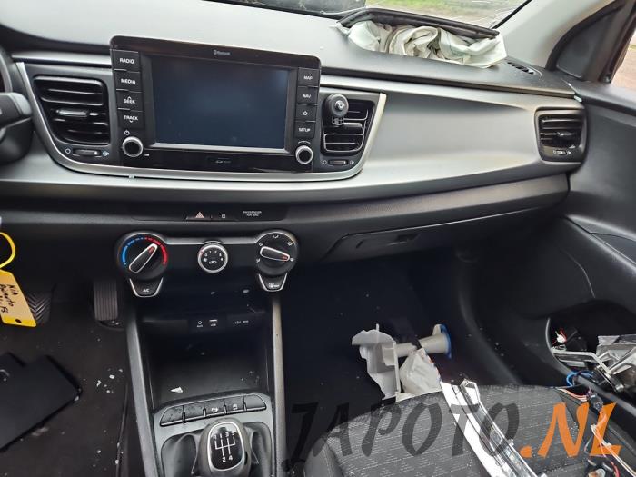 Kia Rio IV 1.0i T-GDi 100 12V Sloopvoertuig (2020, Grijs)