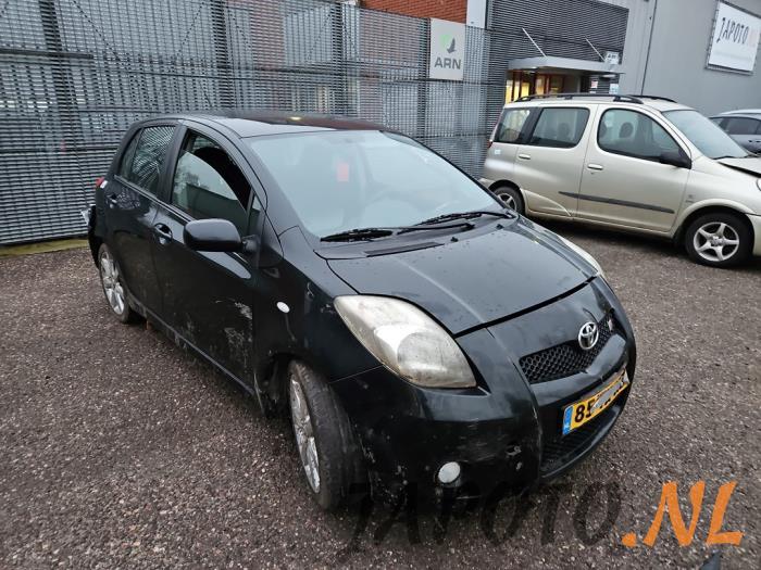 Toyota Yaris II 1.8 16V VVT-i TS Sloopvoertuig (2007, Zwart)