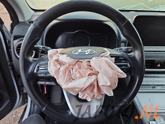 Hyundai Kona 64 kWh Sloopvoertuig (2020, Wit)