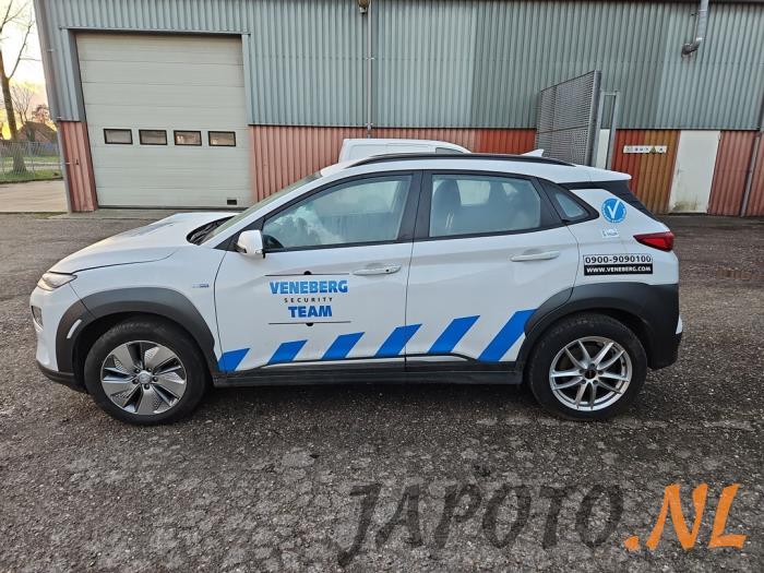 Hyundai Kona 64 kWh Sloopvoertuig (2020, Wit)