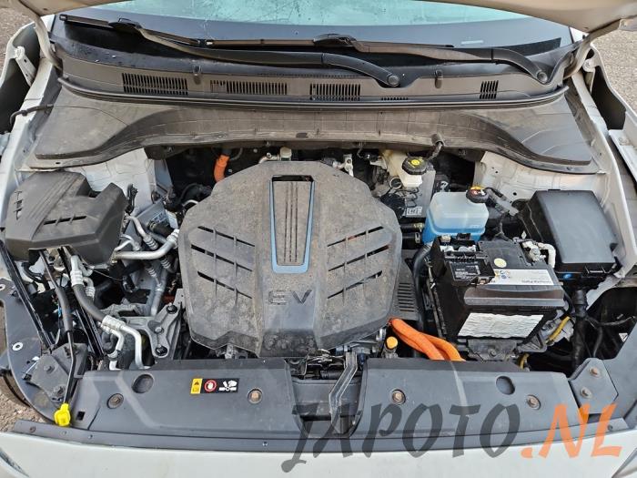 Hyundai Kona 64 kWh Sloopvoertuig (2020, Wit)