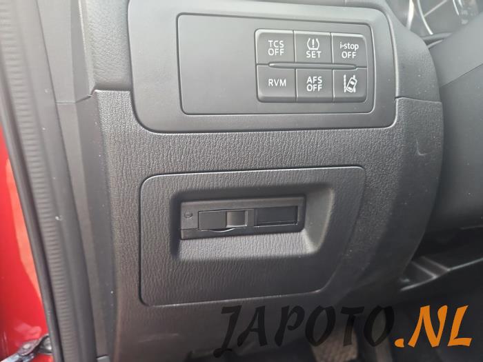 Mazda CX-5 I 2.2 Skyactiv D 150 16V 4WD Sloopvoertuig (2014, Rood)