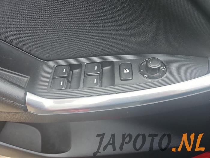Mazda CX-5 I 2.2 Skyactiv D 150 16V 4WD Sloopvoertuig (2014, Rood)