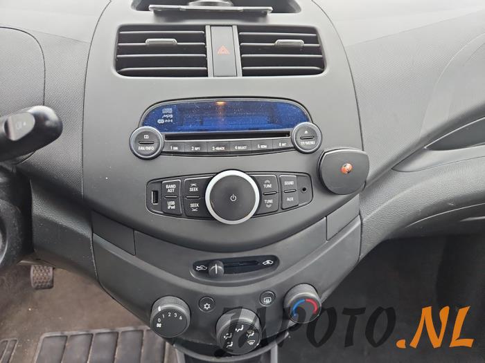 Chevrolet Spark 1.0 16V Bifuel Sloopvoertuig (2012, Zwart)