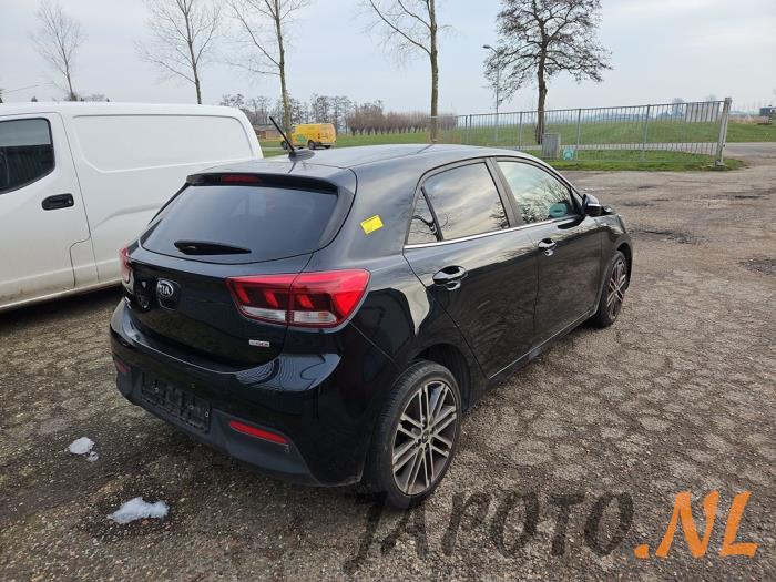 Kia Rio IV 1.0i T-GDi 120 12V Sloopvoertuig (2017, Metallic, Zwart)