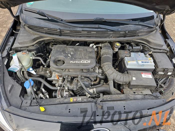 Kia Rio IV 1.0i T-GDi 120 12V Sloopvoertuig (2017, Metallic, Zwart)