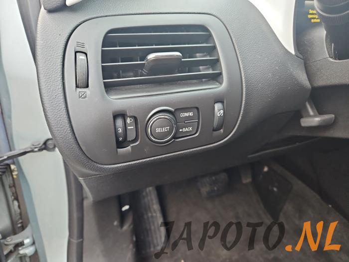 Chevrolet Volt 1.4 16V Sloopvoertuig (2012, Groen)