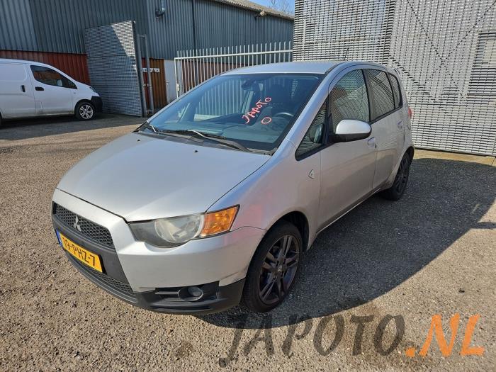 Mitsubishi Colt 1.3 16V Sloopvoertuig (2011, Grijs)