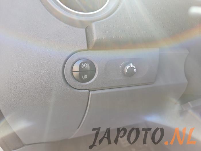 Mitsubishi Colt 1.3 16V Sloopvoertuig (2011, Grijs)