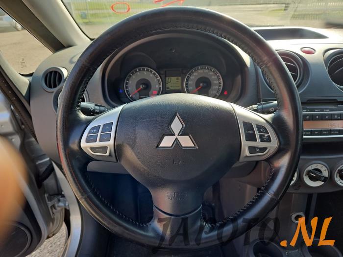 Mitsubishi Colt 1.3 16V Sloopvoertuig (2011, Grijs)