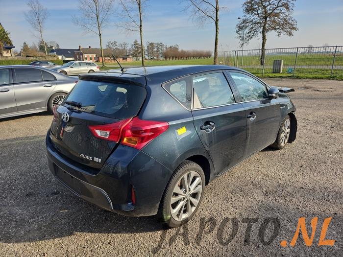 Toyota Auris 1.8 16V Hybrid Sloopvoertuig (2013, Staal)