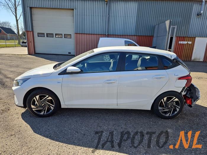 Hyundai i20 1.0 T-GDI 100 Mild Hybrid 48V 12V Sloopvoertuig (2023, Wit)