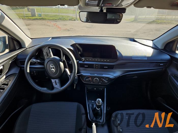 Hyundai i20 1.0 T-GDI 100 Mild Hybrid 48V 12V Sloopvoertuig (2023, Wit)