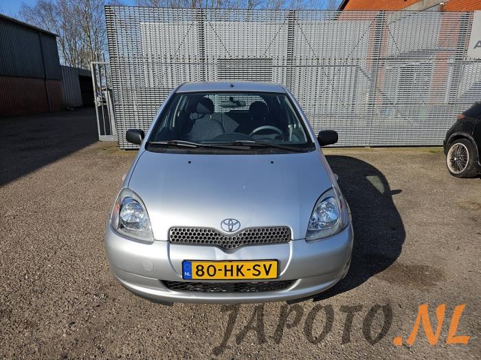 Toyota Yaris 1.3 16V VVT-i Sloopvoertuig (2001, Grijs)