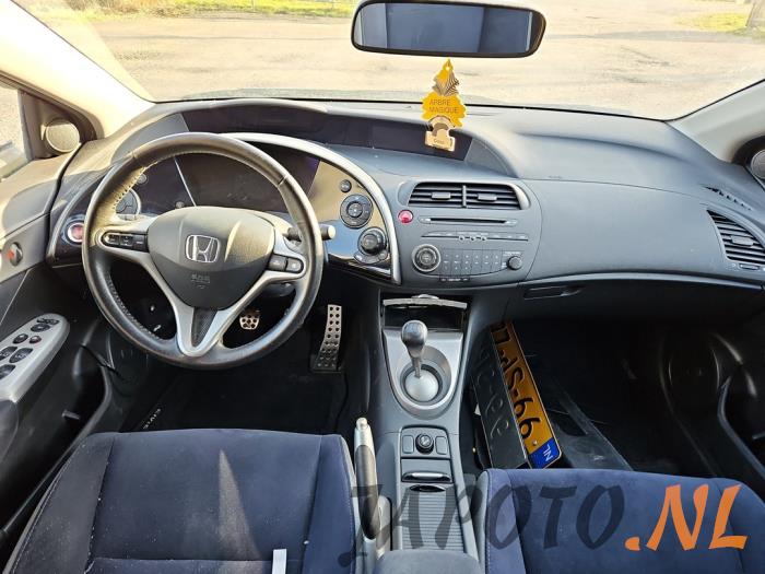 Honda Civic 1.4 i-Dsi Sloopvoertuig (2006, Zwart)