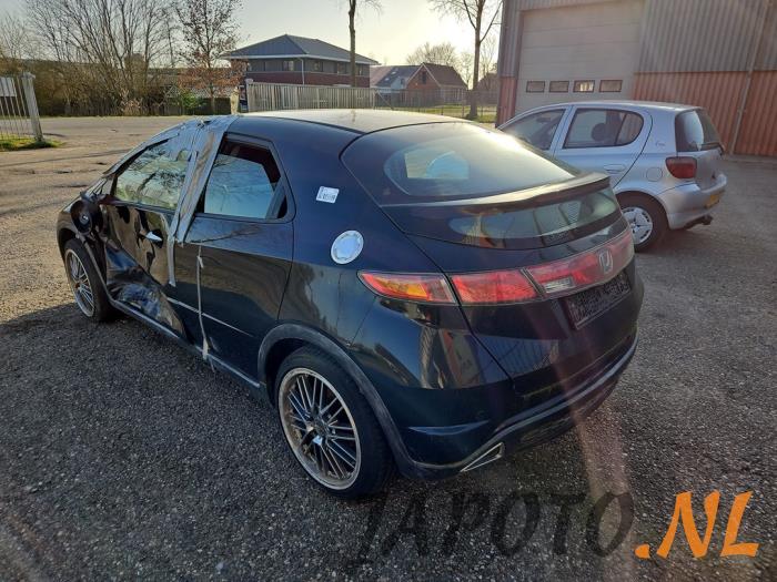 Honda Civic 1.4 i-Dsi Sloopvoertuig (2006, Zwart)