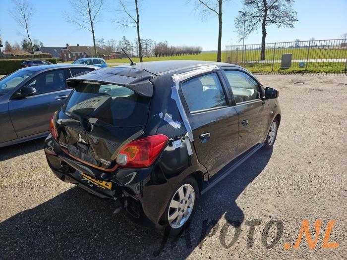 Mitsubishi Space Star 1.0 12V Sloopvoertuig (2017, Zwart)