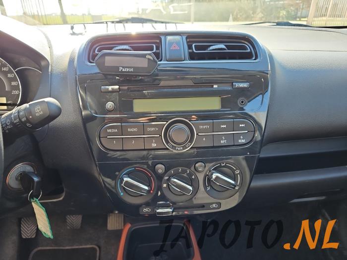 Mitsubishi Space Star 1.0 12V Sloopvoertuig (2017, Zwart)