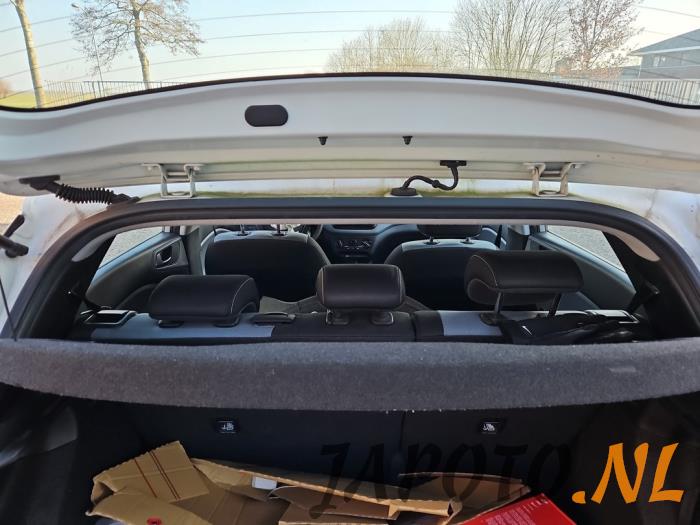 Hyundai i20 1.2i 16V Sloopvoertuig (2017, Wit)