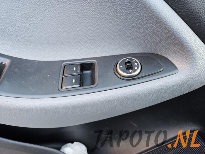 Hyundai i20 1.2i 16V Sloopvoertuig (2017, Wit)