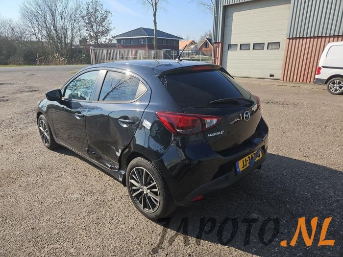 Mazda 2 1.5 SkyActiv-G 90 Sloopvoertuig (2016, Zwart)