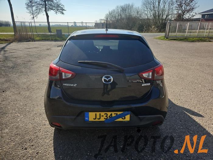 Mazda 2 1.5 SkyActiv-G 90 Sloopvoertuig (2016, Zwart)