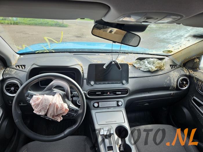 Hyundai Kona 39 kWh Sloopvoertuig (2021, Blauw)