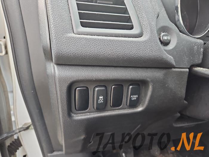 Mitsubishi ASX 1.6 MIVEC 16V Sloopvoertuig (2013, Wit)