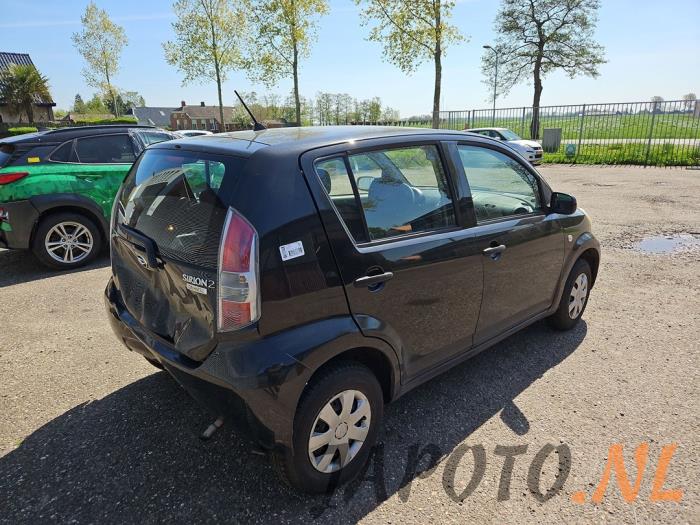 Daihatsu Sirion 2 1.0 12V DVVT Sloopvoertuig (2009, Zwart)