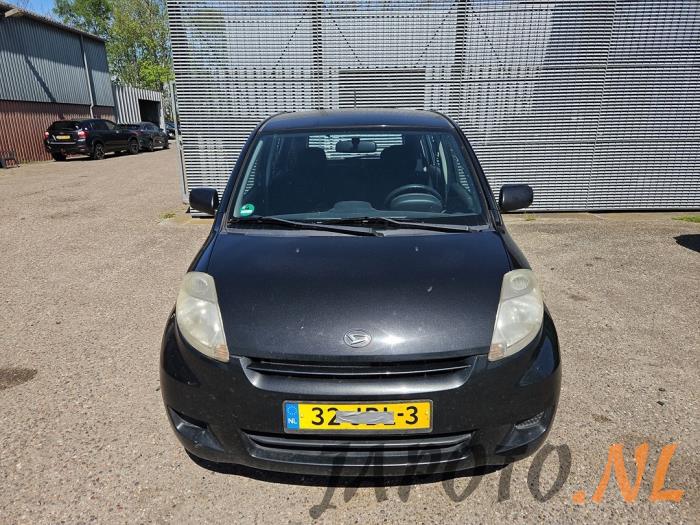 Daihatsu Sirion 2 1.0 12V DVVT Sloopvoertuig (2009, Zwart)